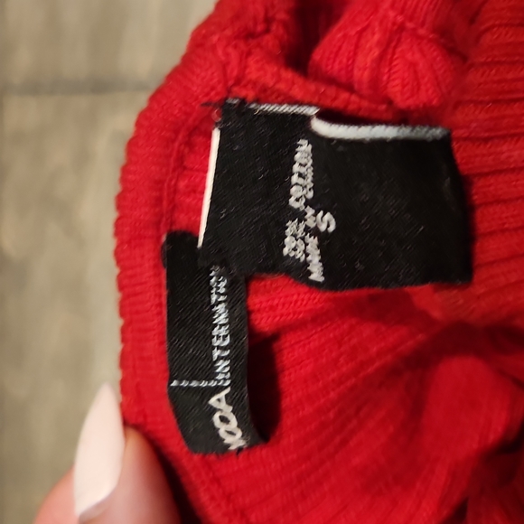 Moda International Short Sleeve Sweater Dress Size S - Picture 3 of 3